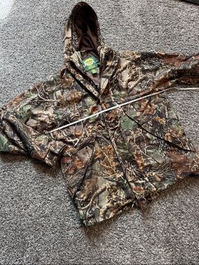 Cabela's Men's Real Tree Camo DryPlus Insulated Hooded Jacket